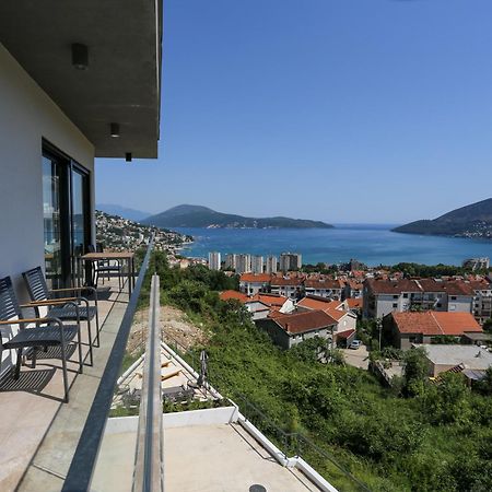 Magnolija Apartmani Igalo Bagian luar foto