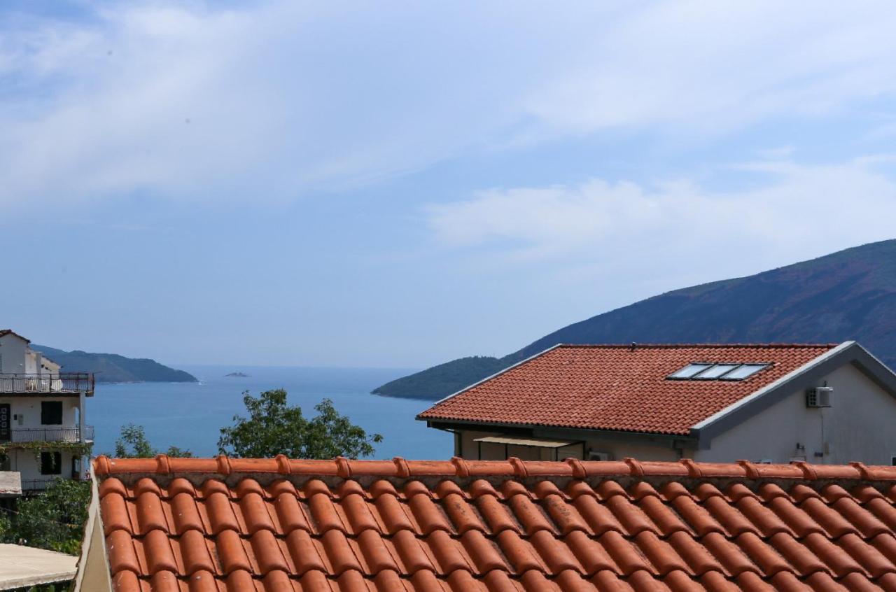 Magnolija Apartmani Igalo Bagian luar foto