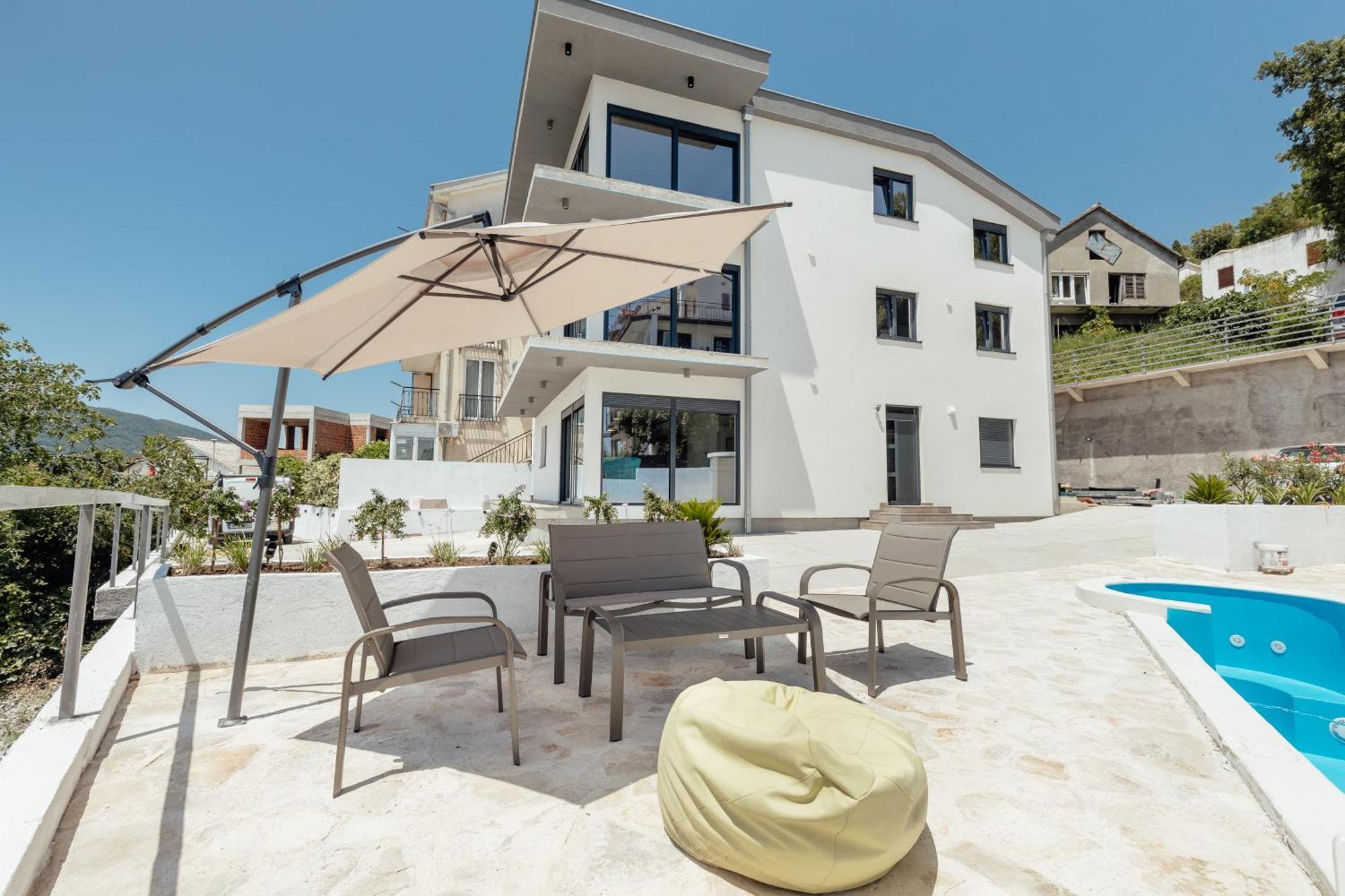 Magnolija Apartmani Igalo Bagian luar foto