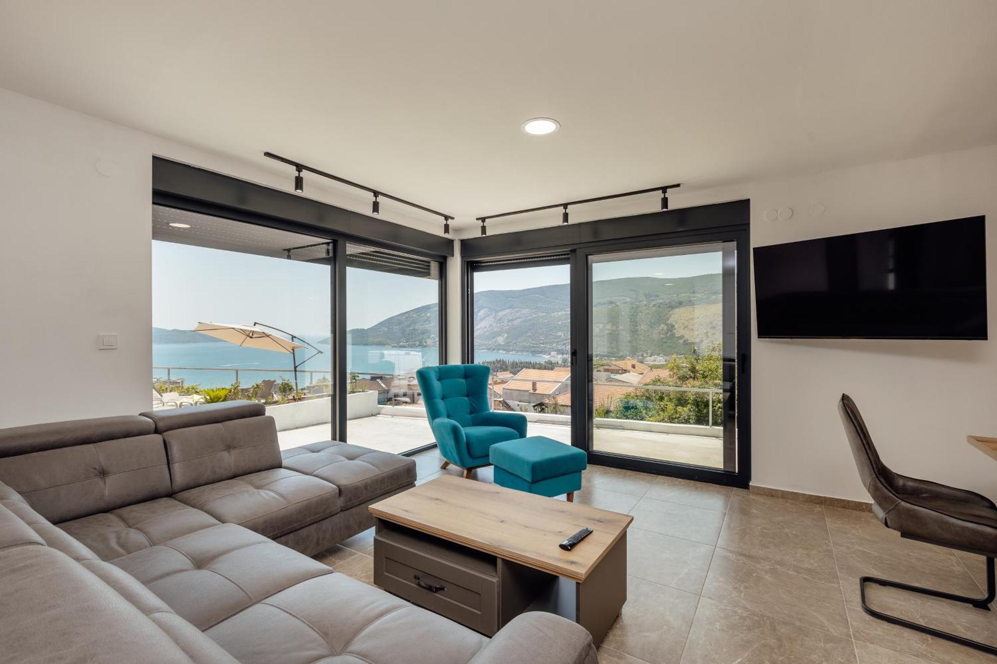 Magnolija Apartmani Igalo Bagian luar foto