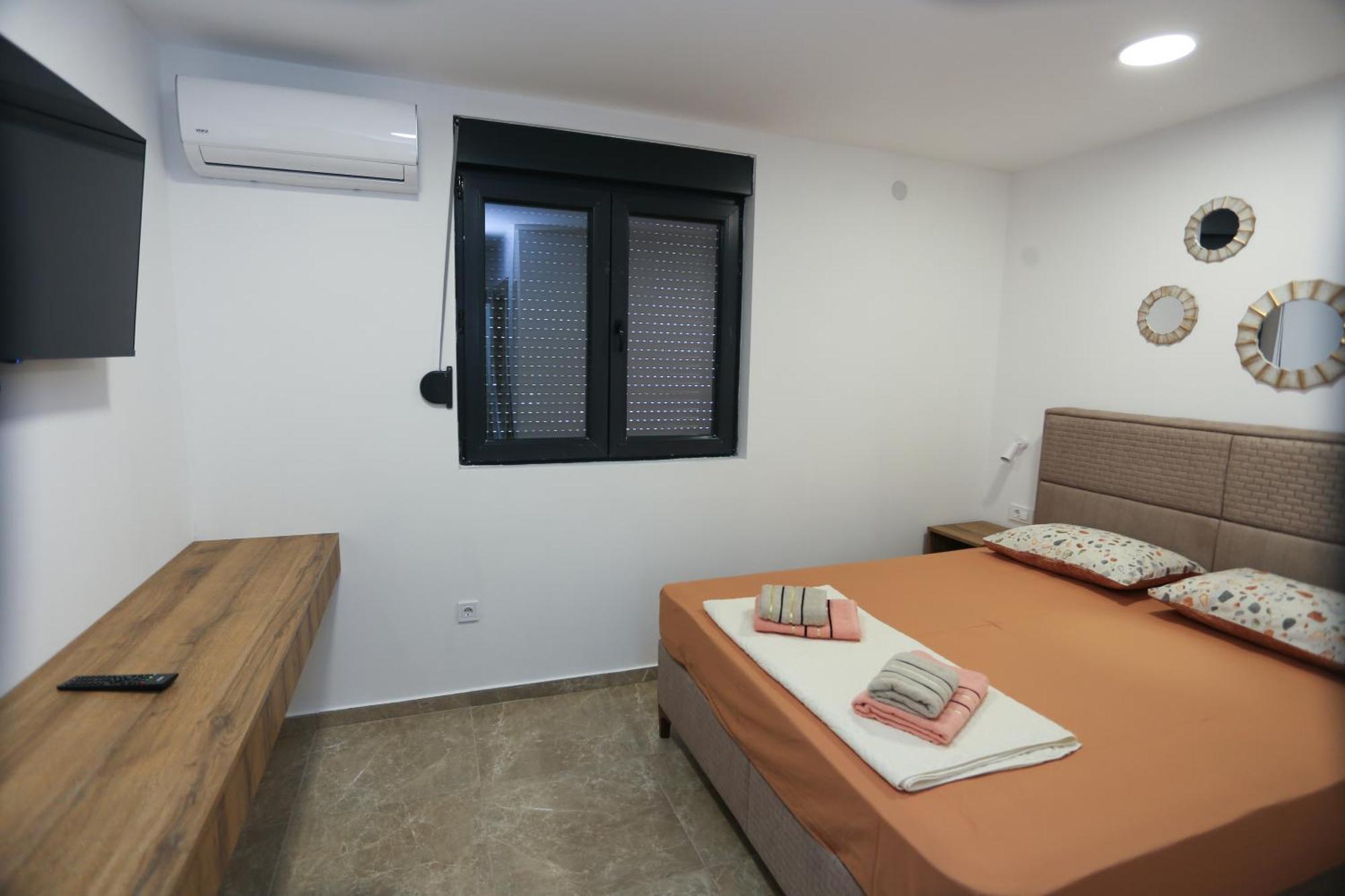 Magnolija Apartmani Igalo Bagian luar foto