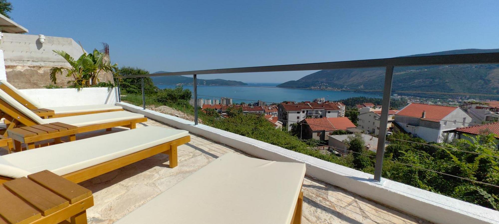 Magnolija Apartmani Igalo Bagian luar foto