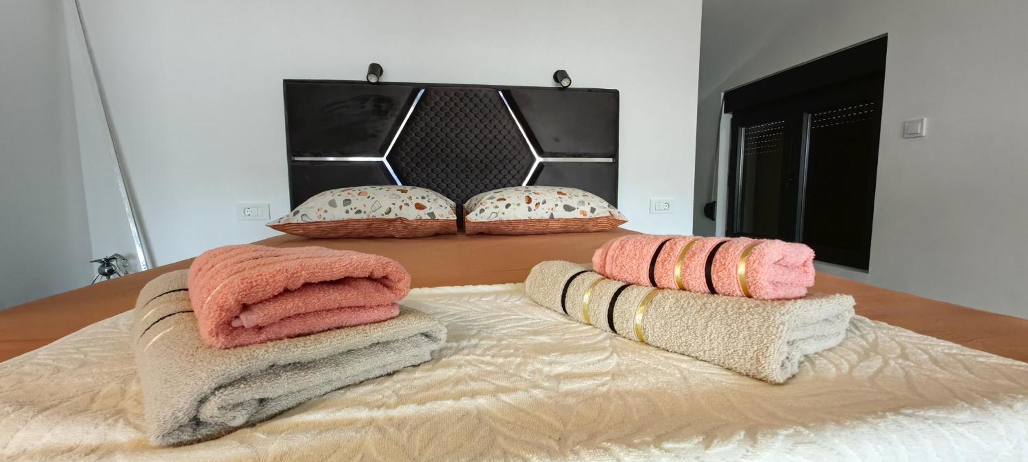 Magnolija Apartmani Igalo Bagian luar foto