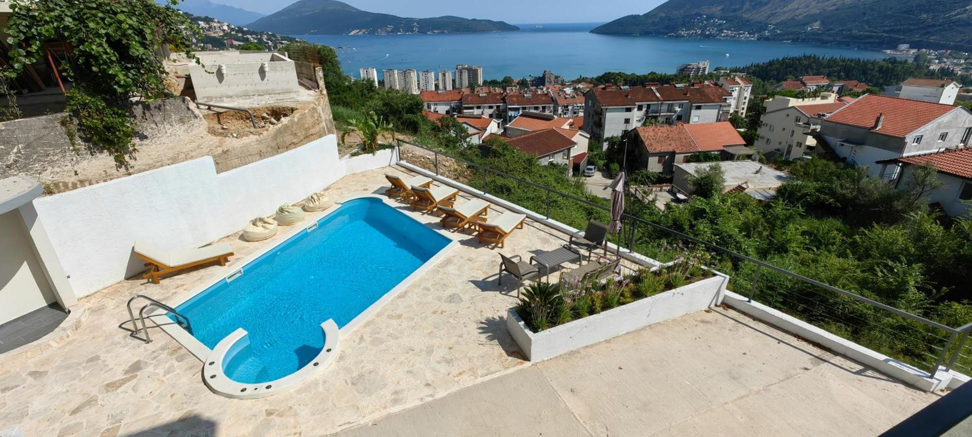Magnolija Apartmani Igalo Bagian luar foto