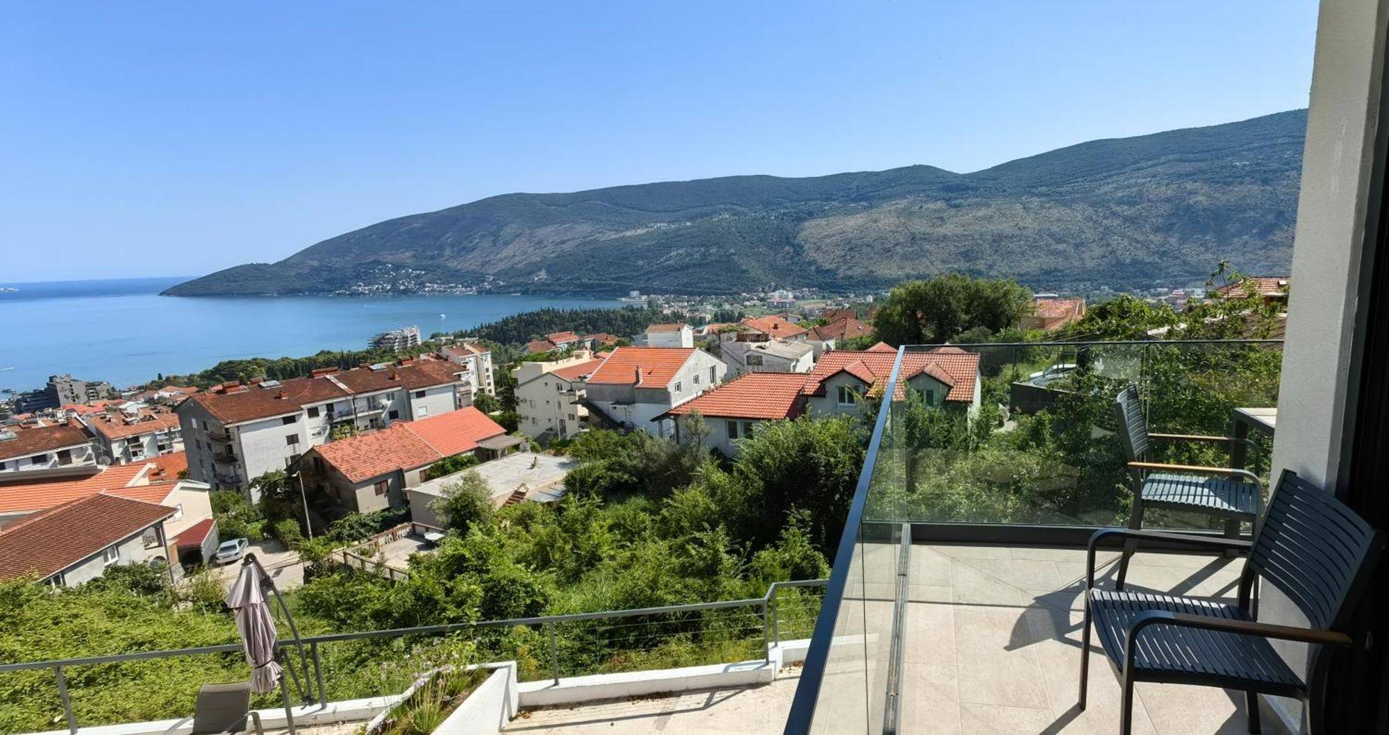 Magnolija Apartmani Igalo Bagian luar foto