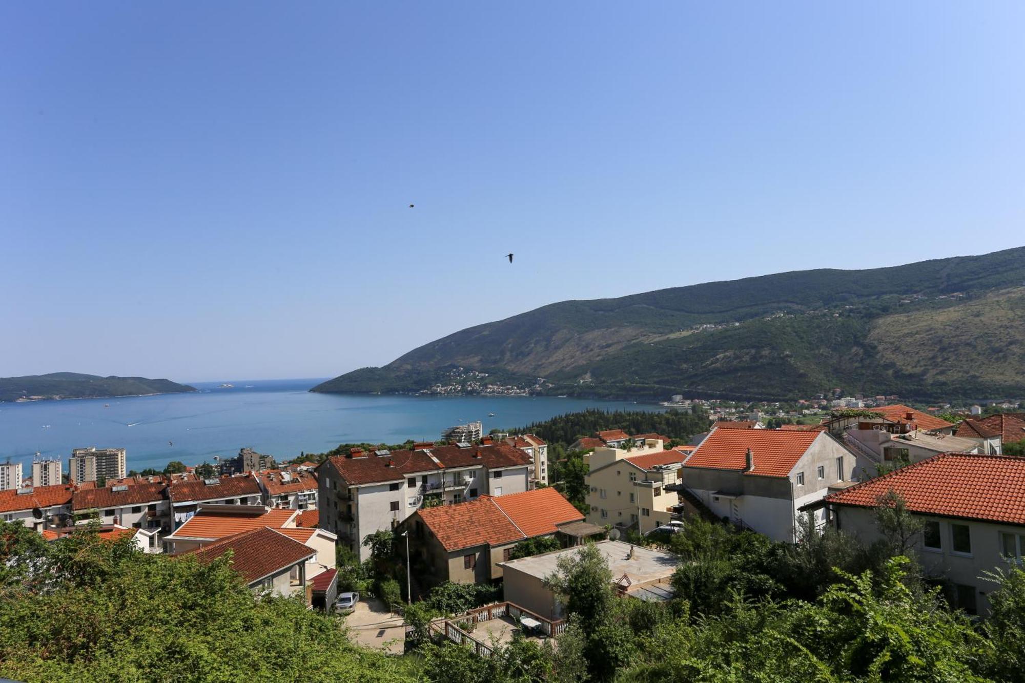 Magnolija Apartmani Igalo Bagian luar foto