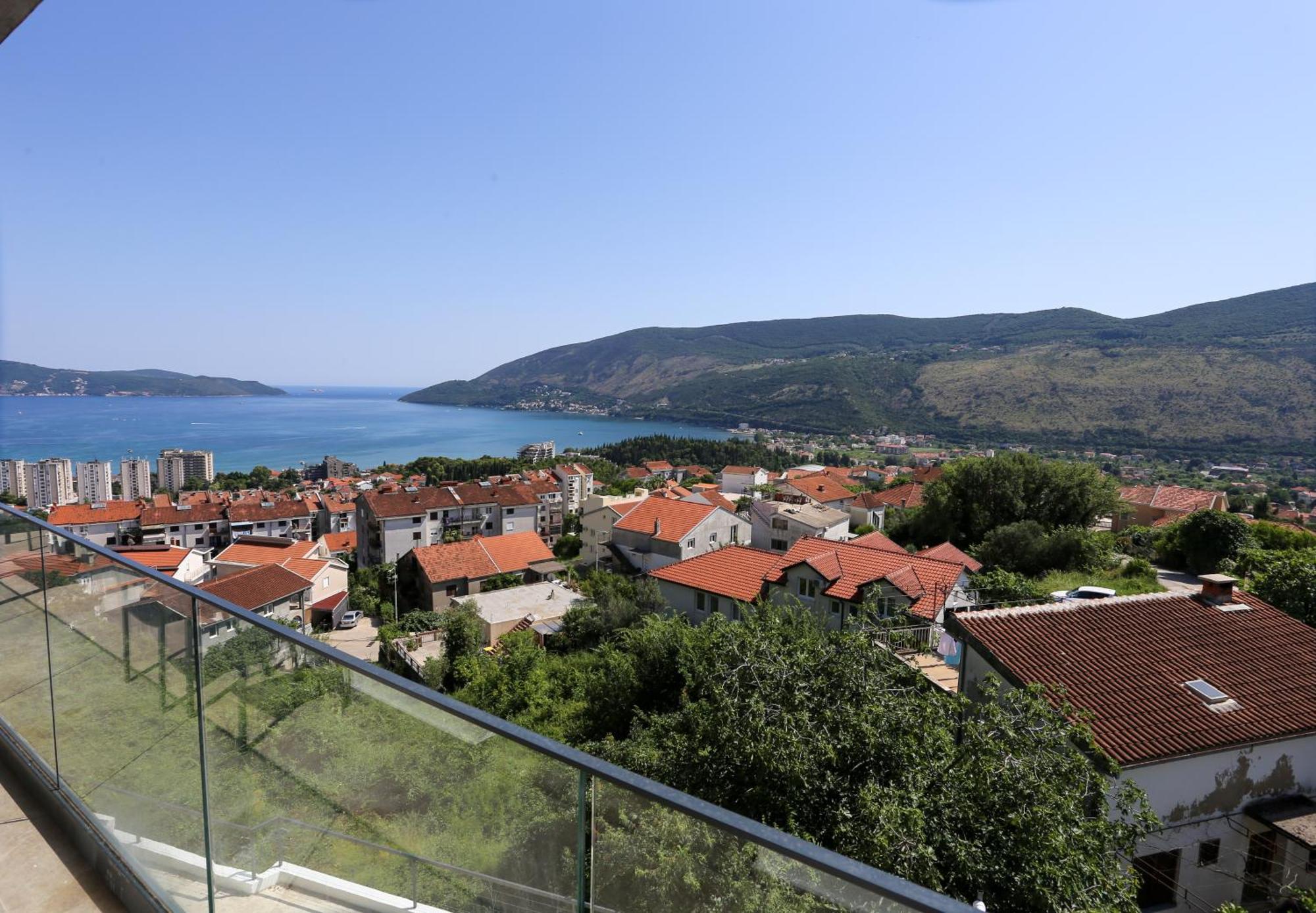 Magnolija Apartmani Igalo Bagian luar foto